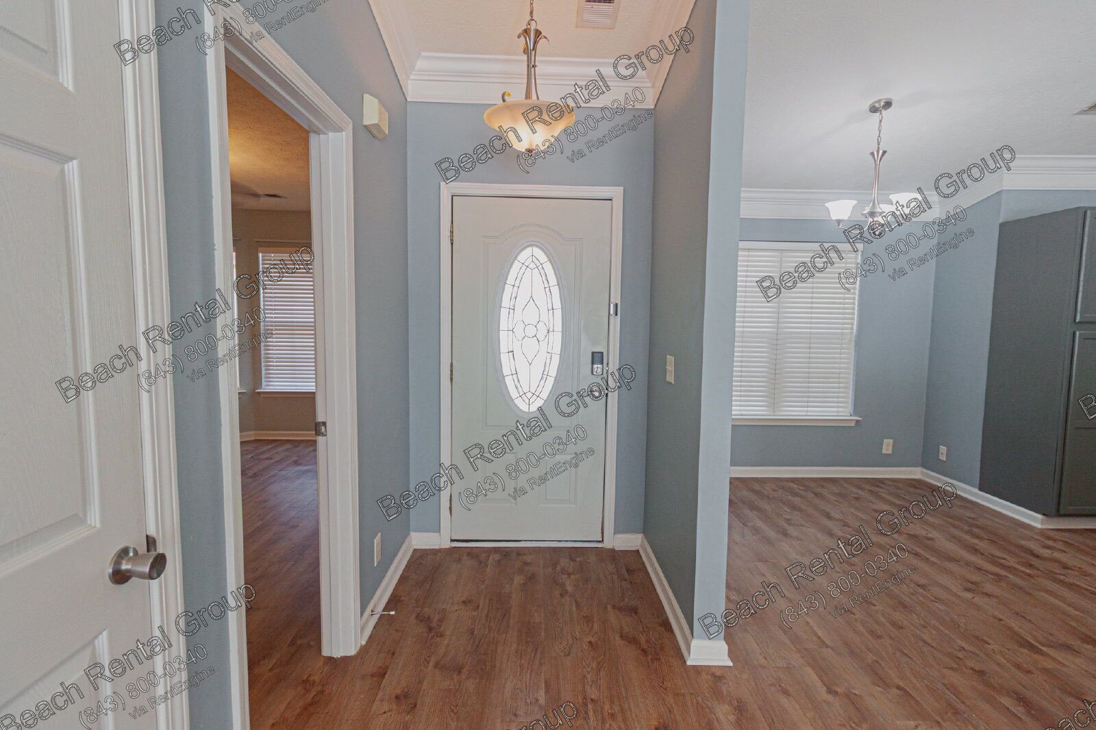 Bright and Welcoming 3 Bedroom ~ Fenced in Back Yard property image