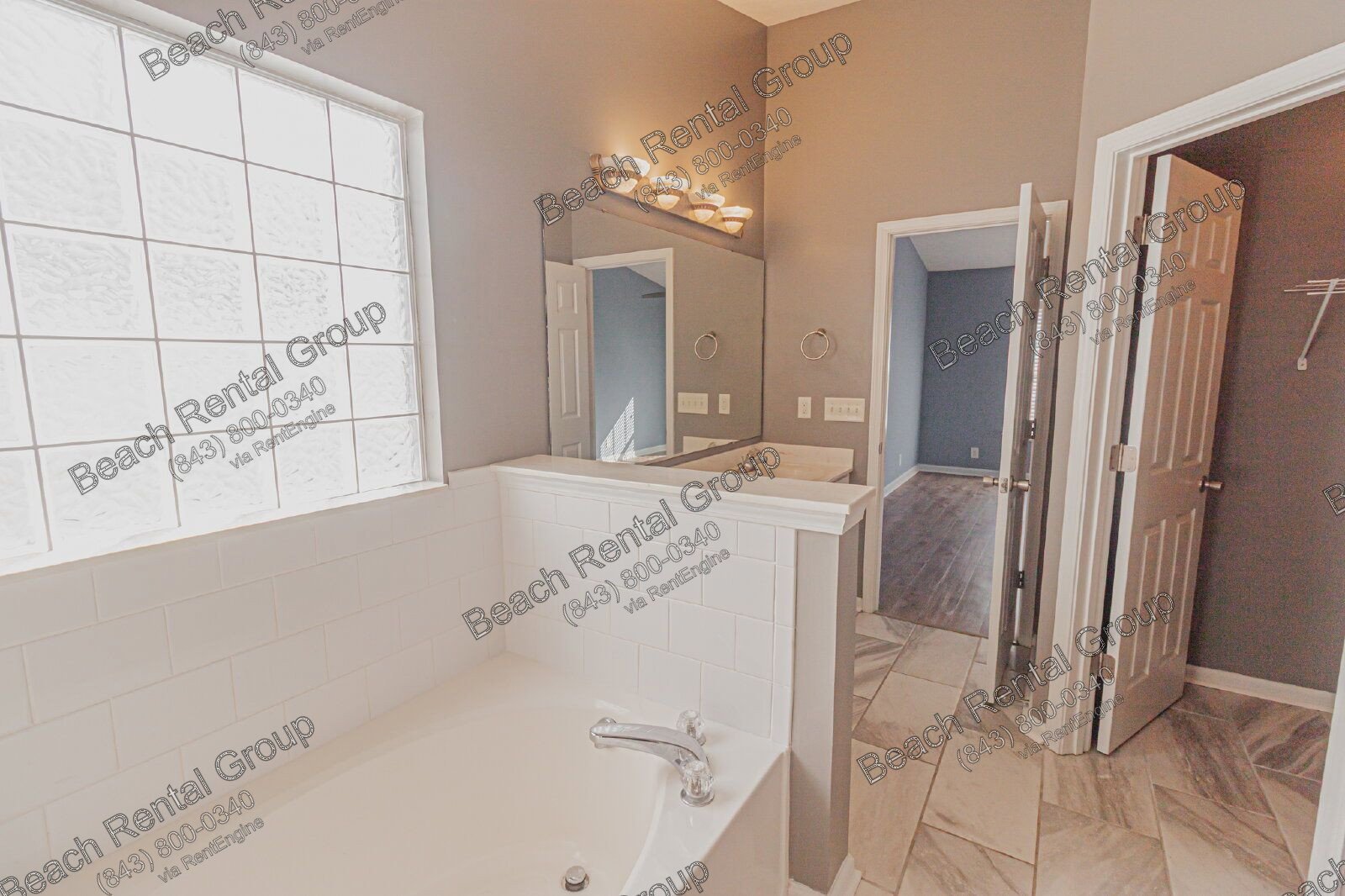 Bright and Welcoming 3 Bedroom ~ Fenced in Back Yard property image