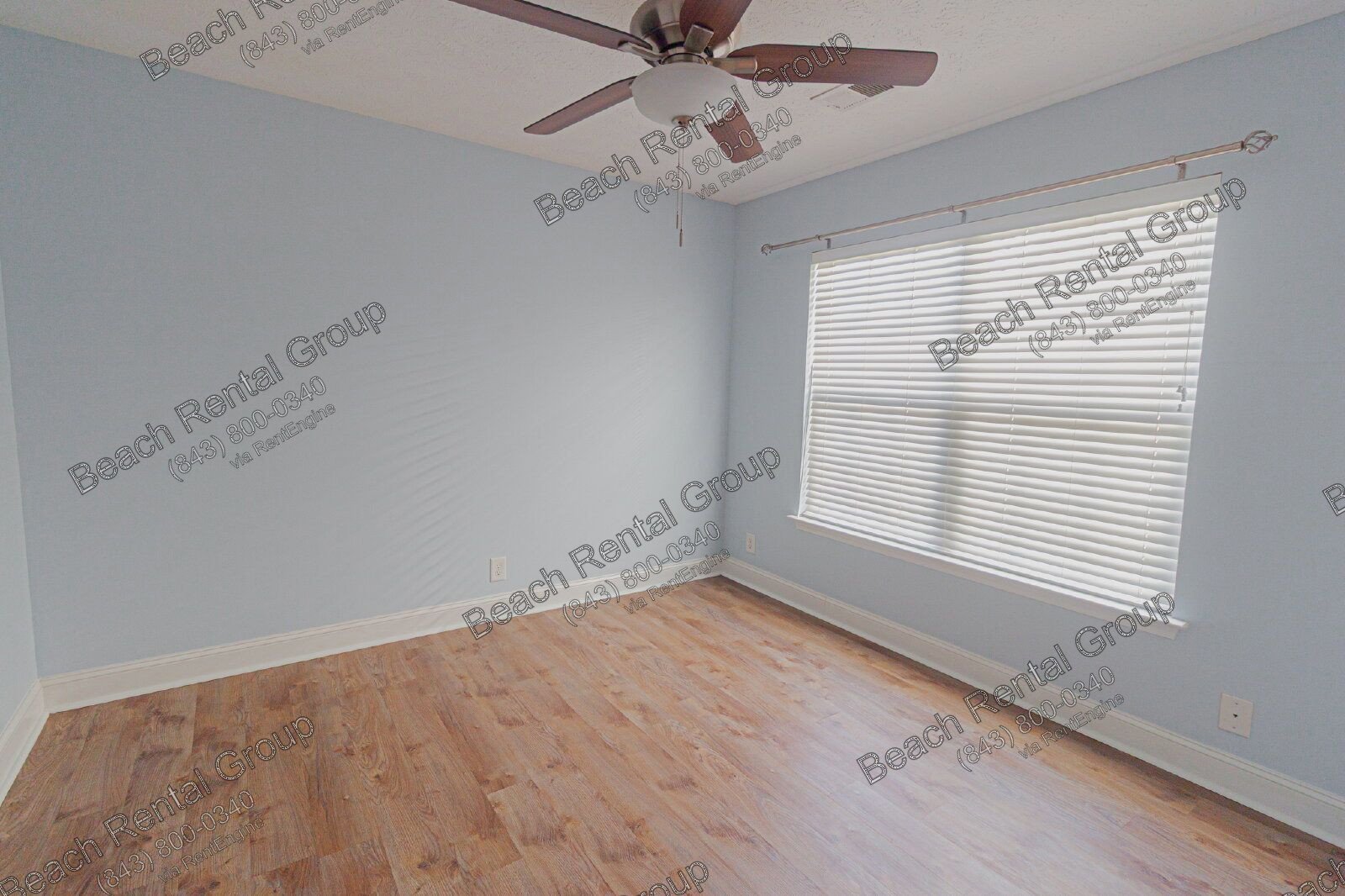 Bright and Welcoming 3 Bedroom ~ Fenced in Back Yard property image