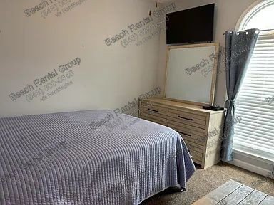 Beautifully updated 3-bedroom, 2-bath condo property image