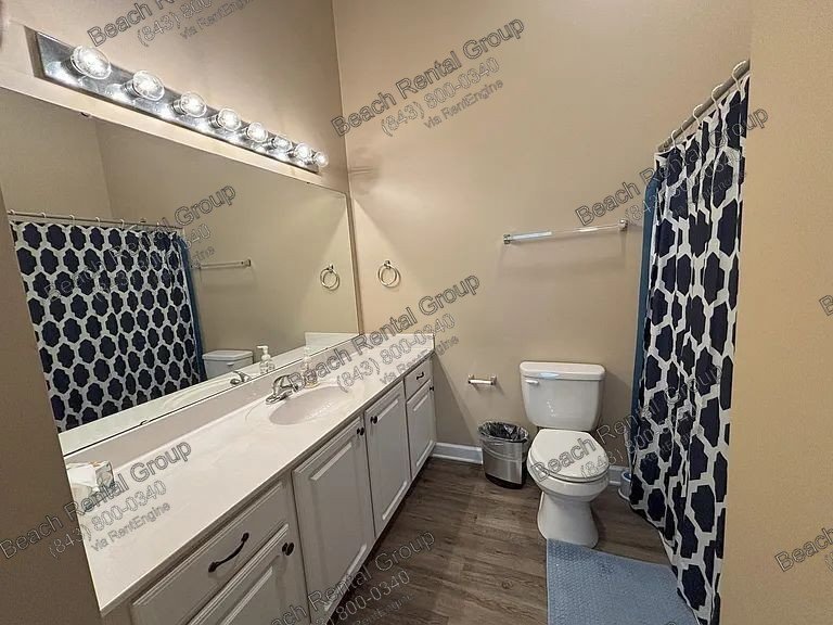 Beautifully updated 3-bedroom, 2-bath condo property image