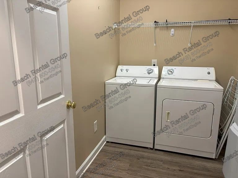 Beautifully updated 3-bedroom, 2-bath condo property image