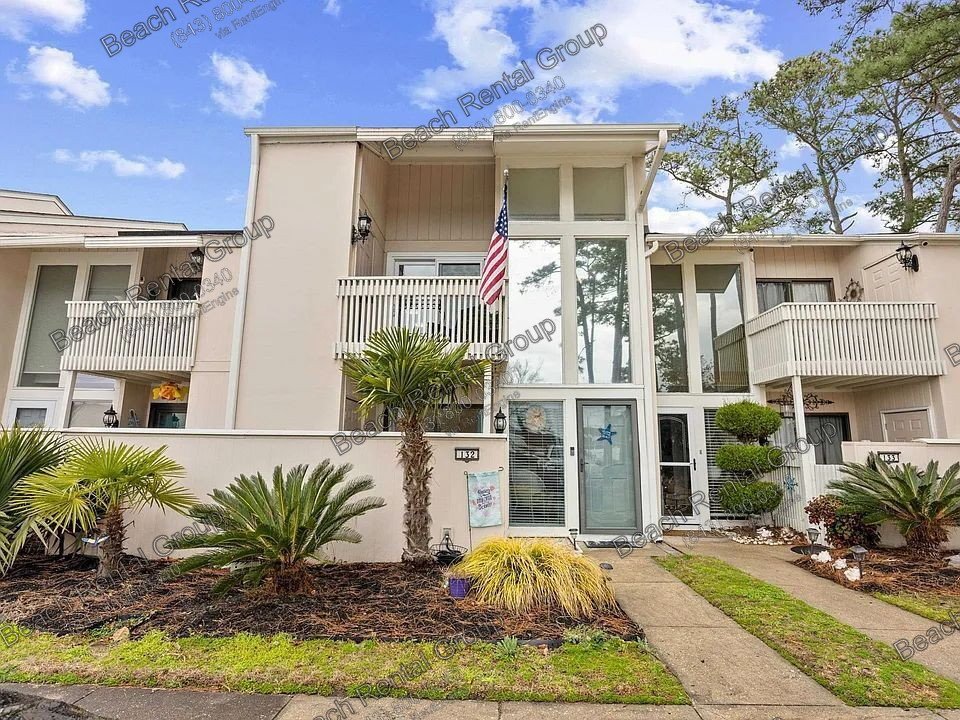 Spacious 3-Bed Townhouse in Prime North Myrtle Beach Location – 2300 Sq Ft of Comfortable Living! property image