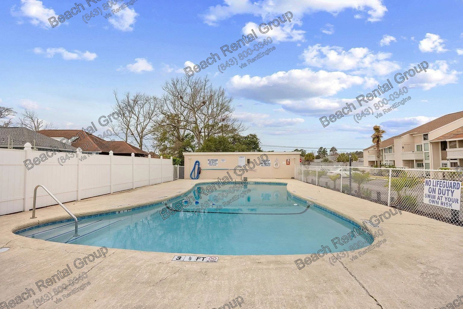 Spacious 3-Bed Townhouse in Prime North Myrtle Beach Location – 2300 Sq Ft of Comfortable Living! property image