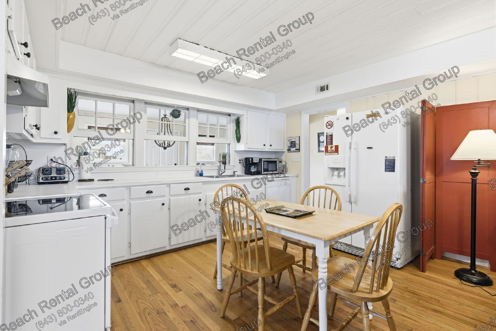 4 Bedroom SFH 1/2 Block from Ocean property image