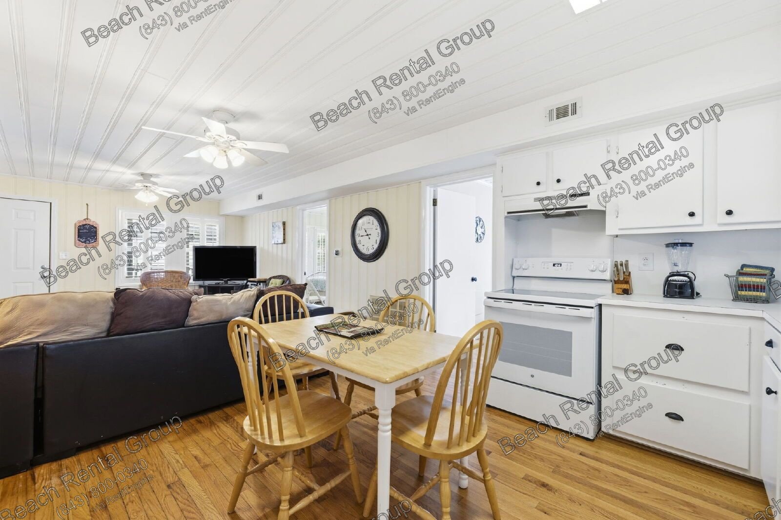 4 Bedroom SFH 1/2 Block from Ocean property image