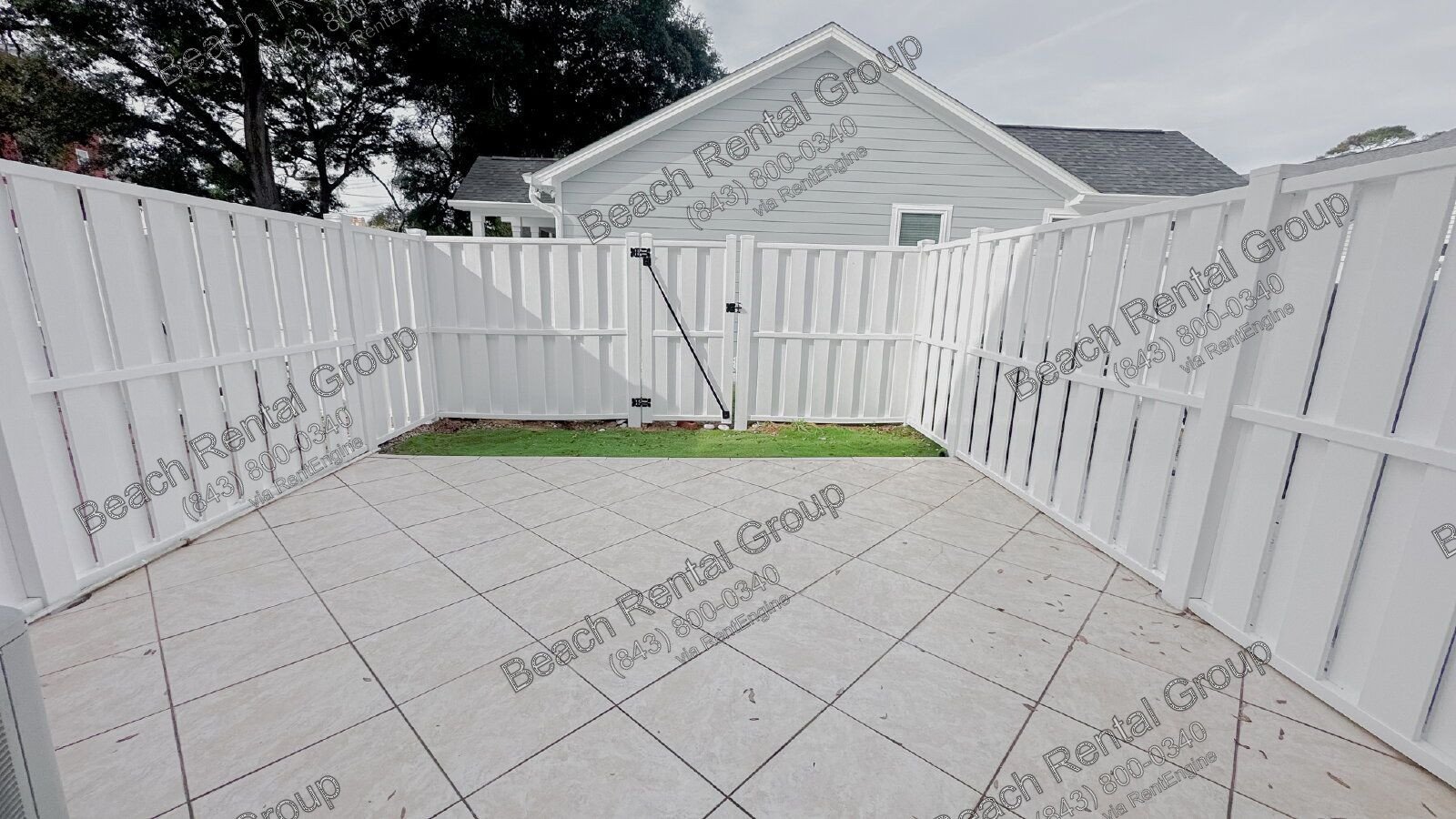 2bd Townhouse ~ Short walk to Ocean property image