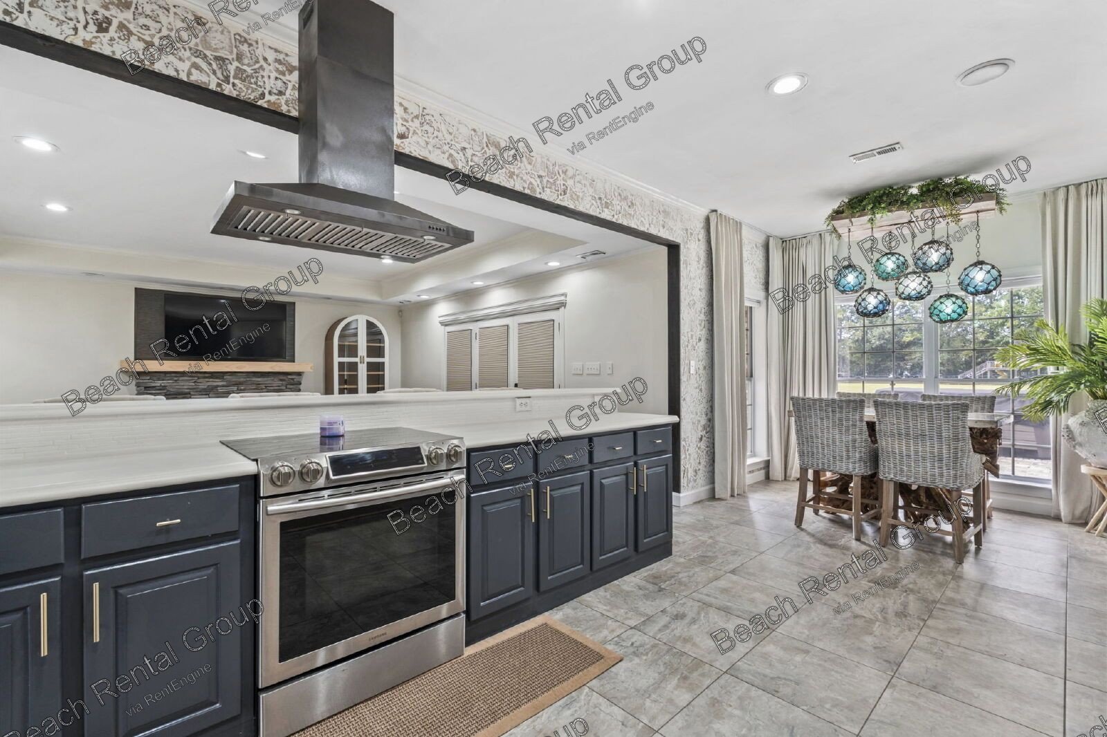 Peaceful and Luxury Living on 3+ Acres property image