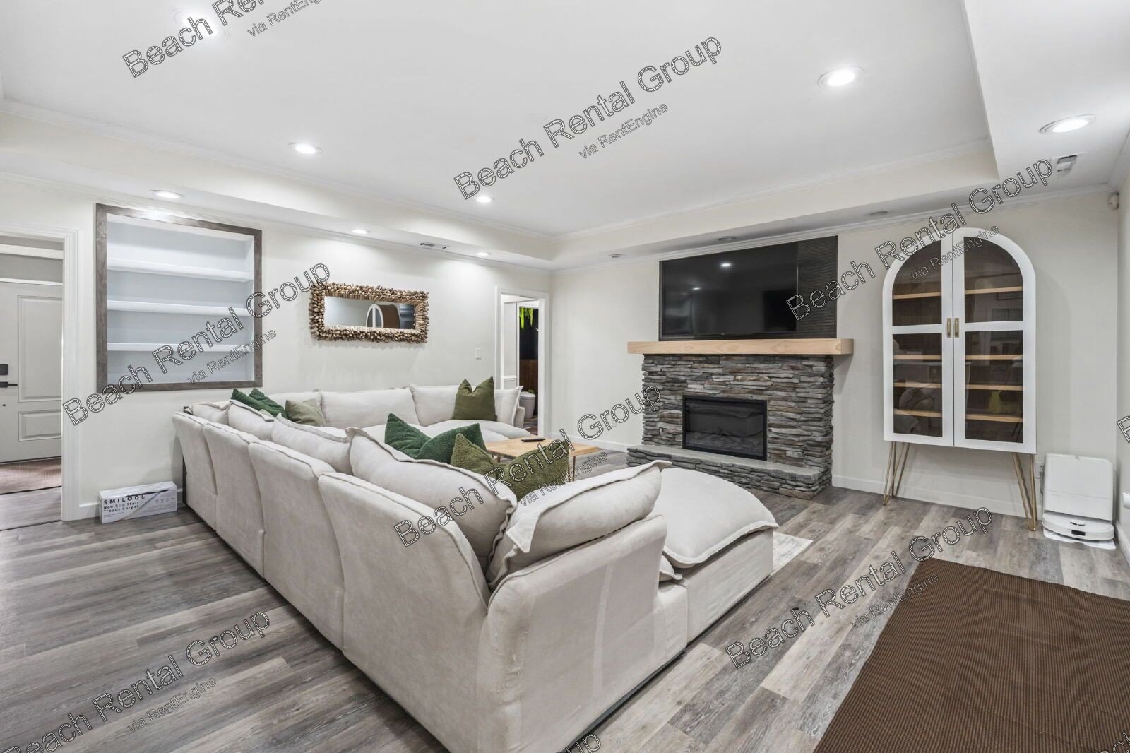 Peaceful and Luxury Living on 3+ Acres property image