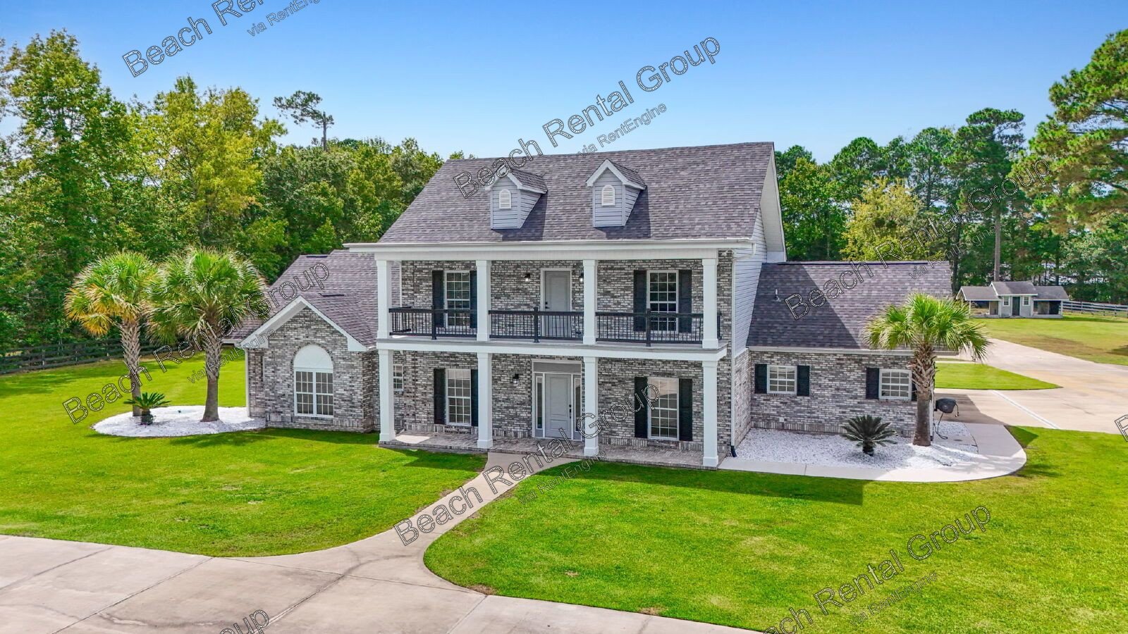 Peaceful and Luxury Living on 3+ Acres property image