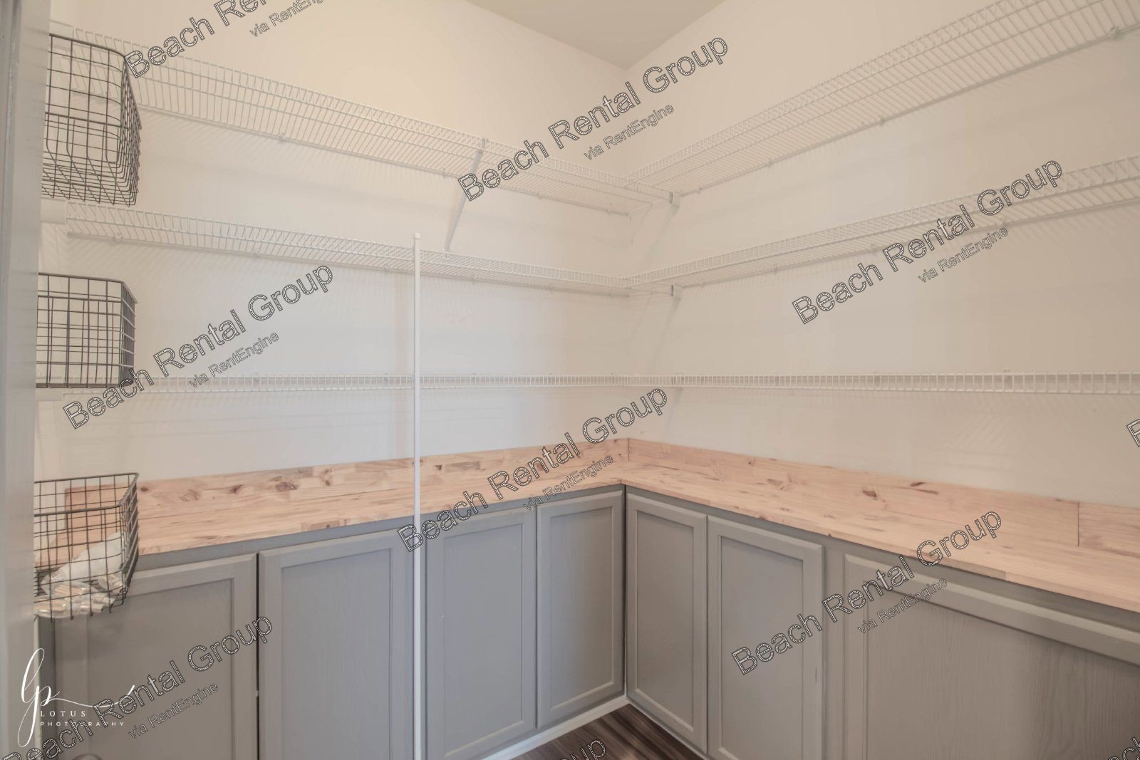 4 Bedroom Home with Fenced in Backyard property image