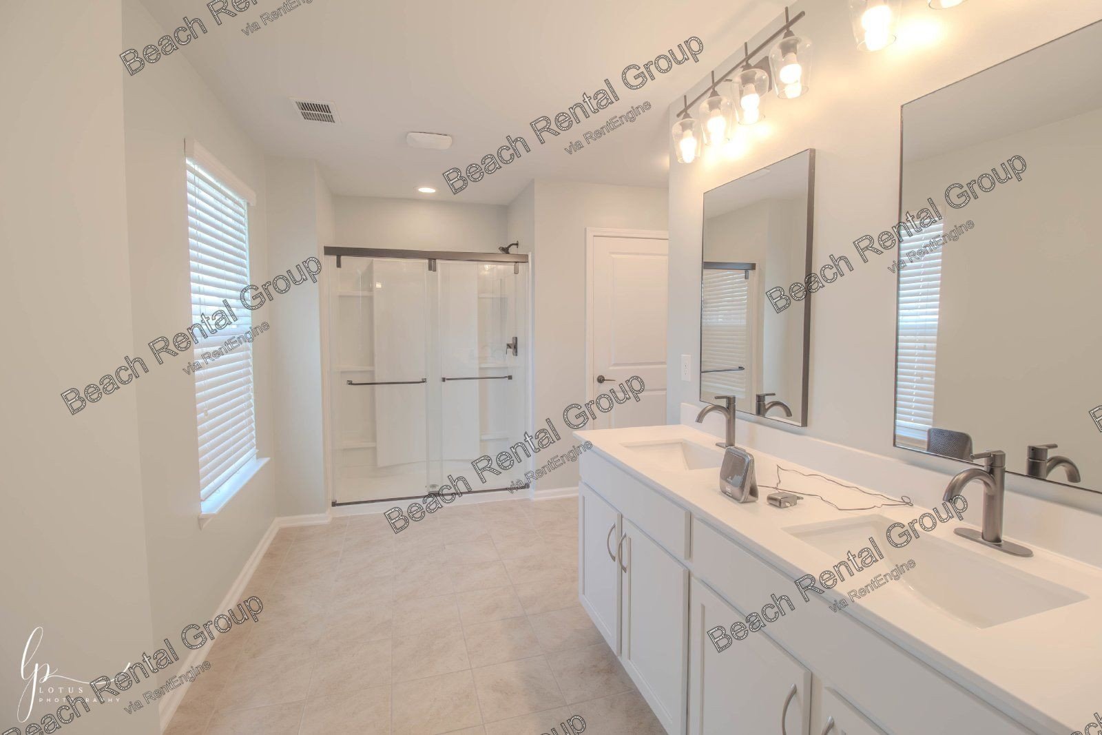 4 Bedroom Home with Fenced in Backyard property image