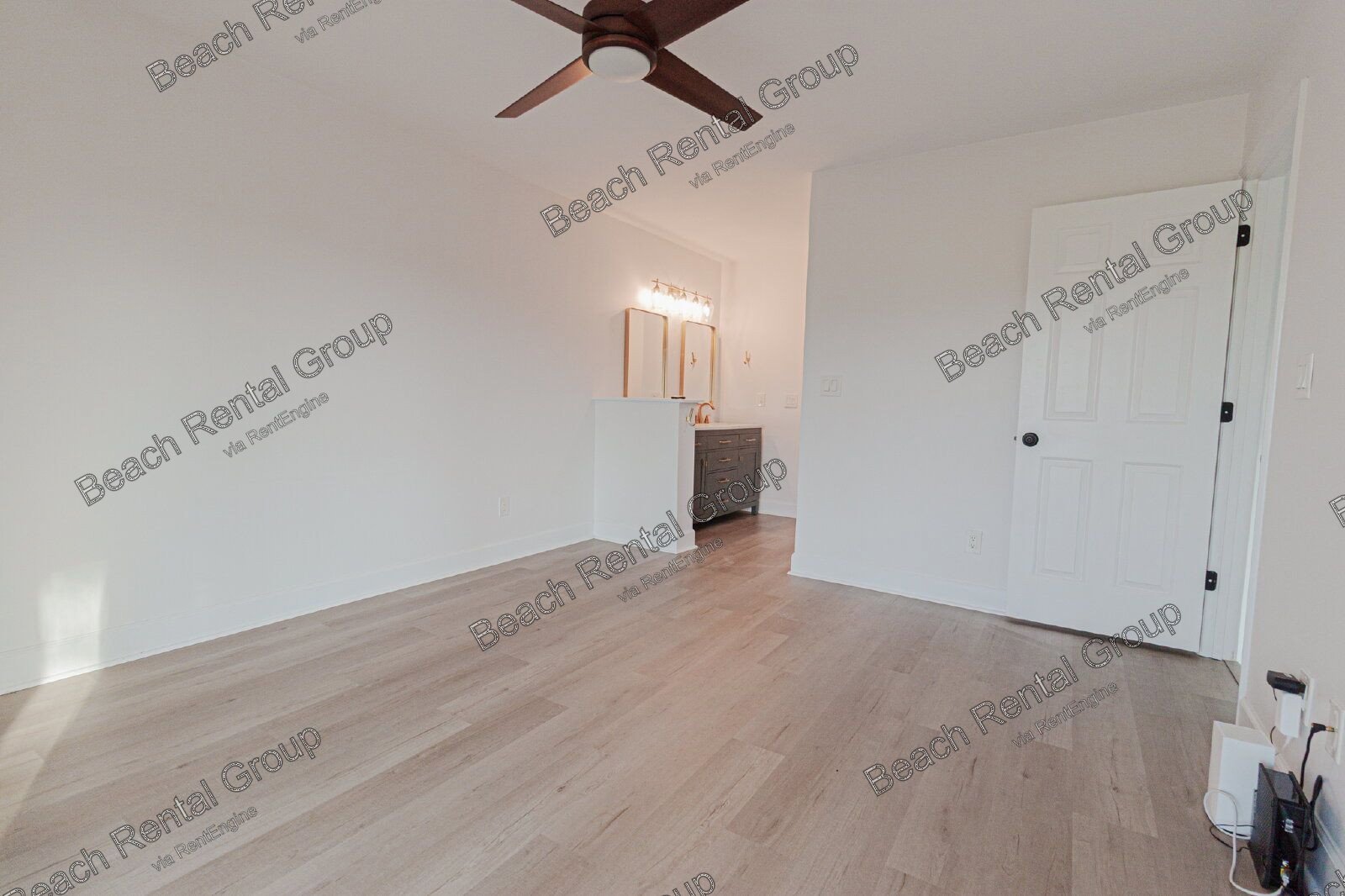Modern and Stylish 2 Bedroom Condo with Marsh View property image