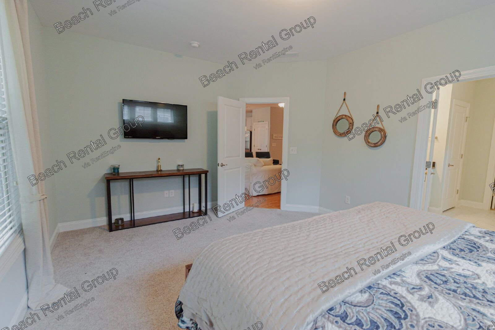 Corner Lot with Screened Patio property image