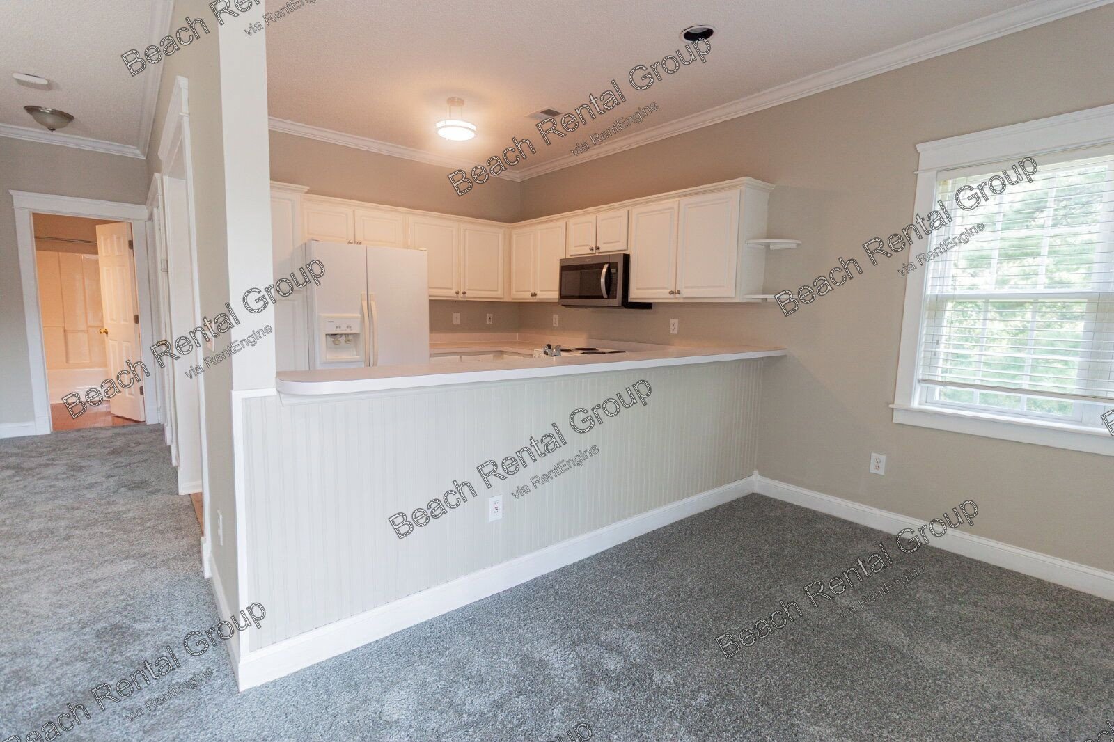 Open and Inviting End Unit property image