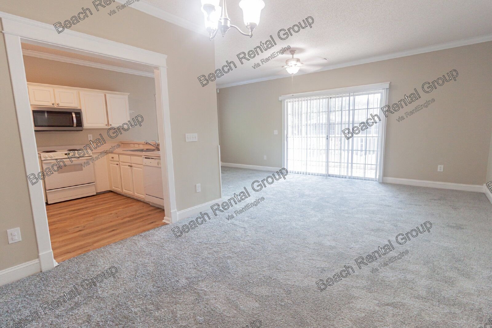 Open and Inviting End Unit property image