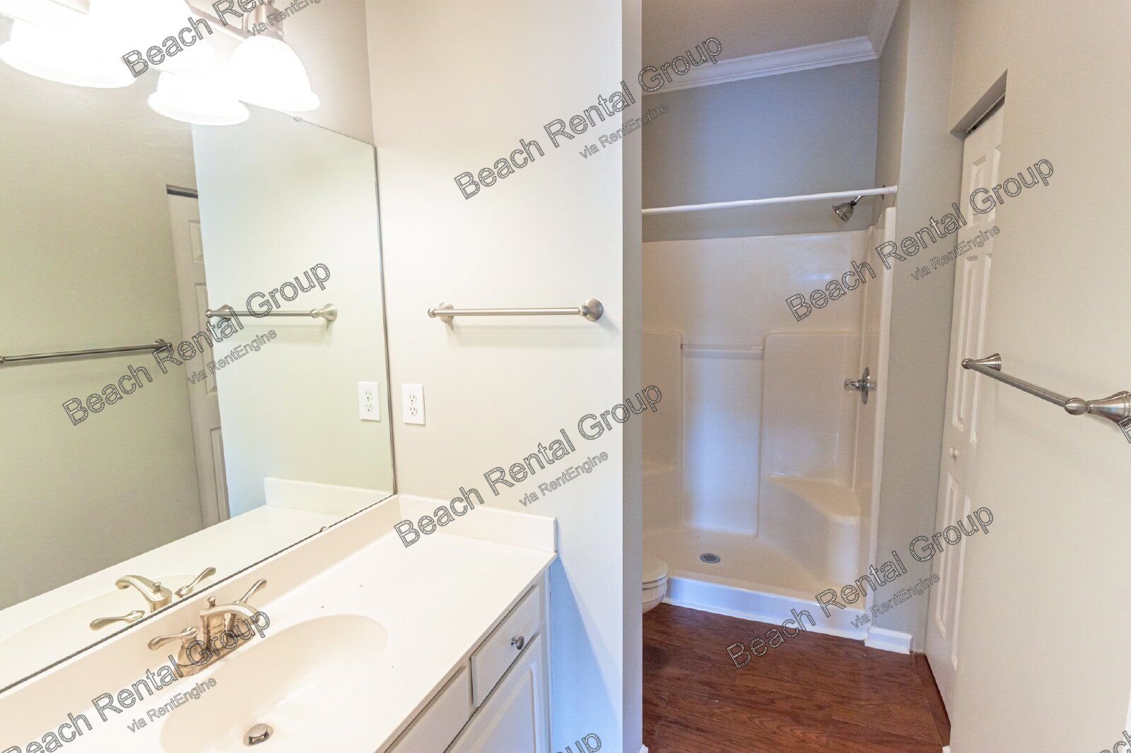 Open and Inviting End Unit property image