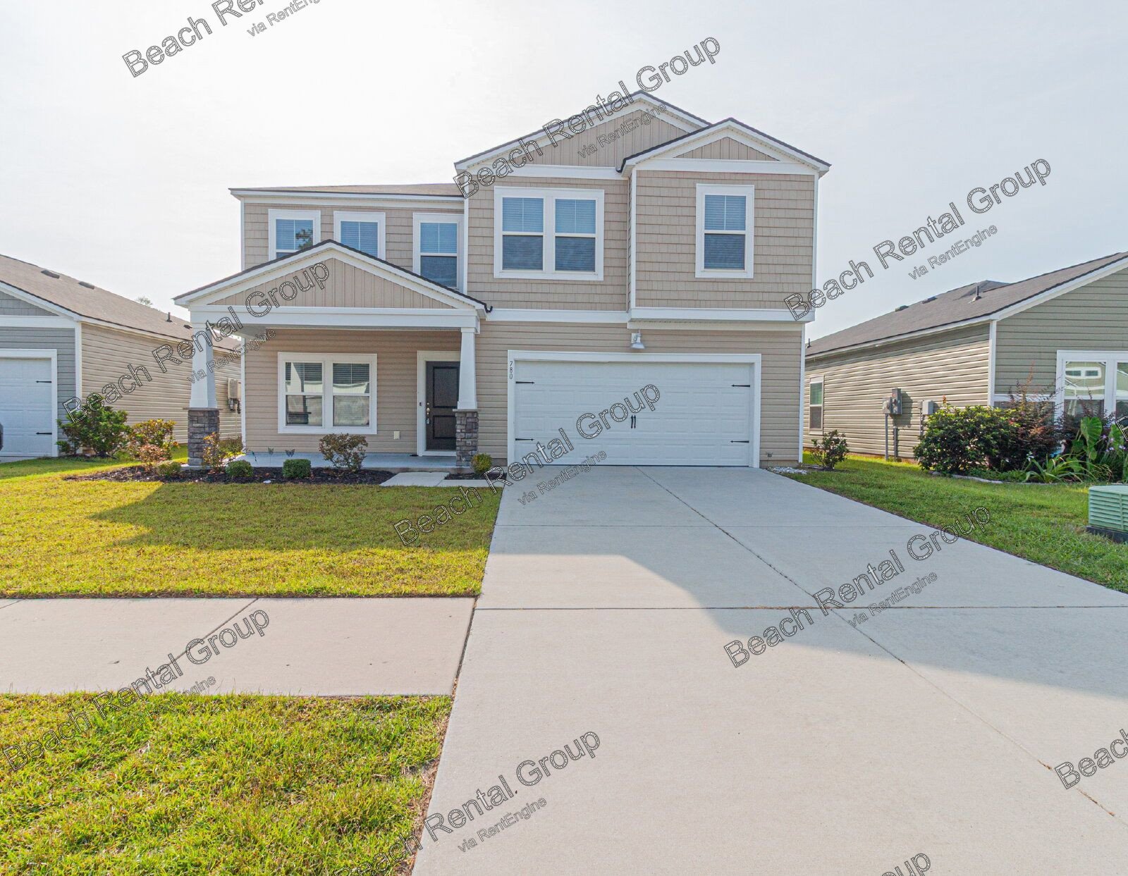 6 Bedroom Home with Fully Fenced Backyard property image
