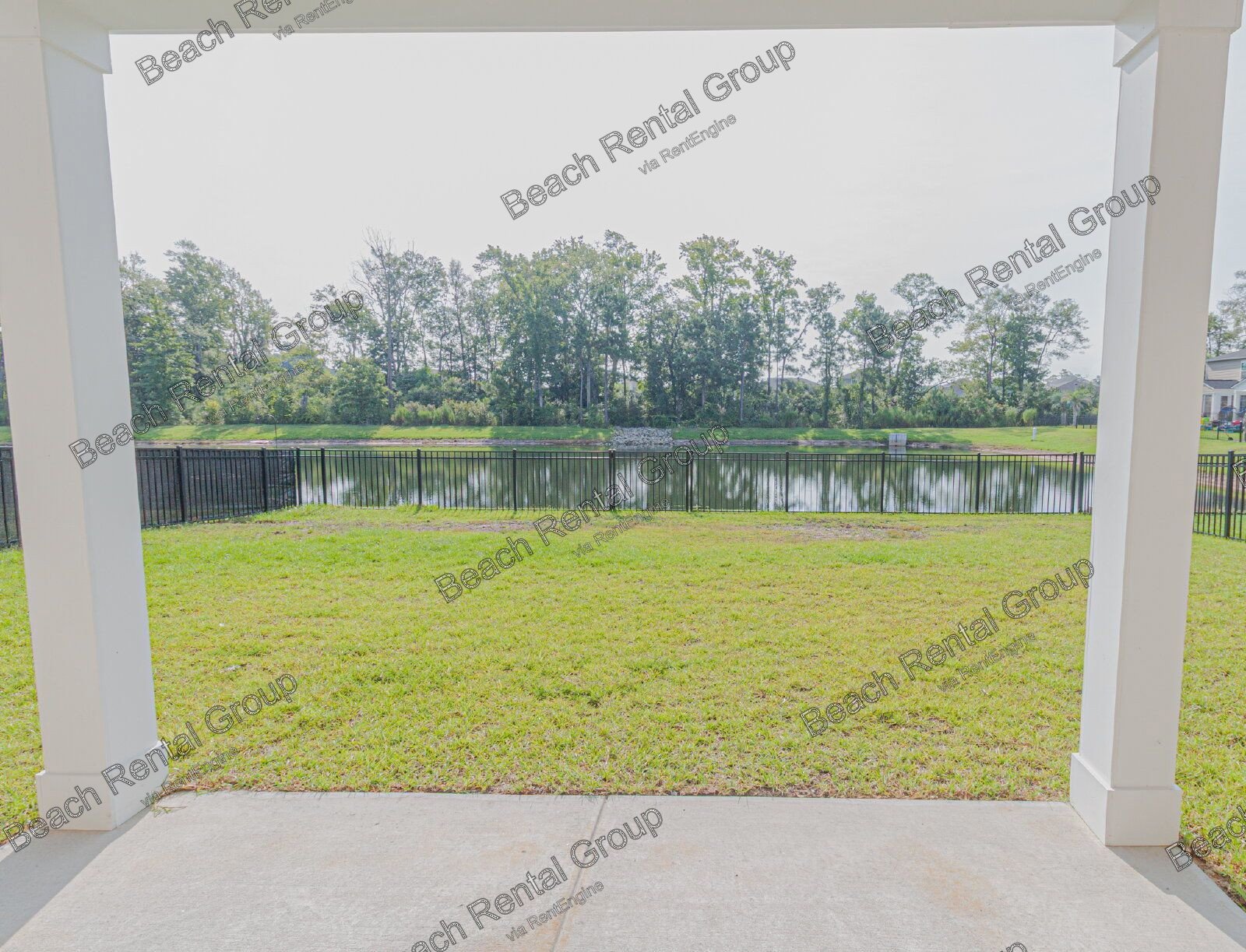 6 Bedroom Home with Fully Fenced Backyard property image