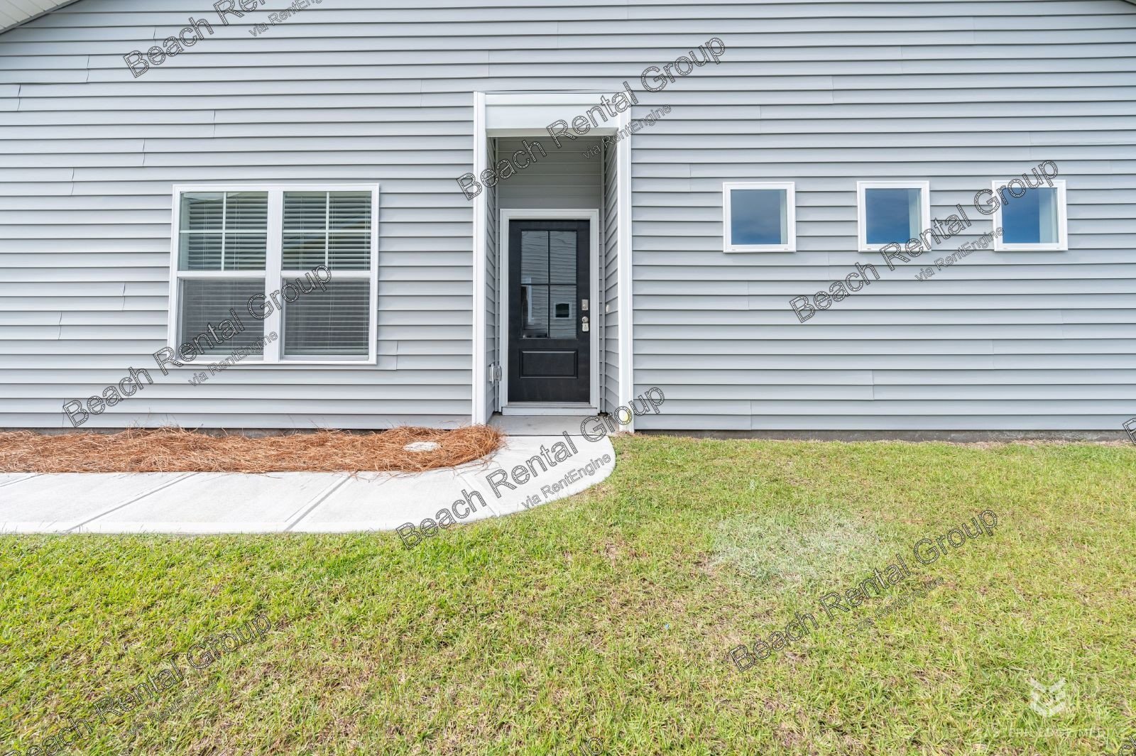 Stunning Paired Ranch Home in Conway with Screened Patio property image