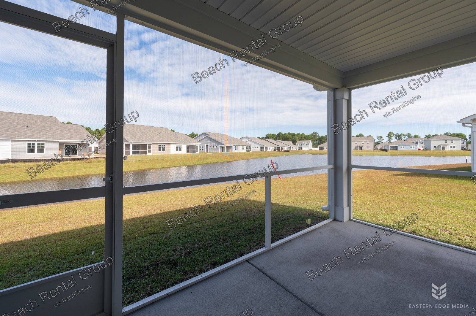 Stunning Paired Ranch Home in Conway with Screened Patio property image
