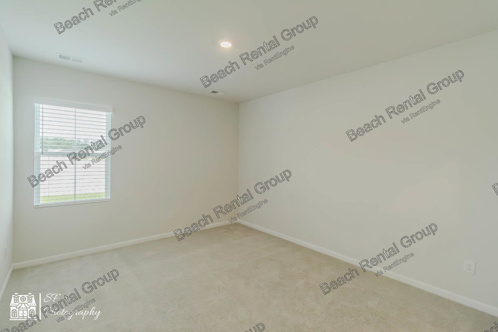 3 Bedroom Townhome w/ First Floor Master property image