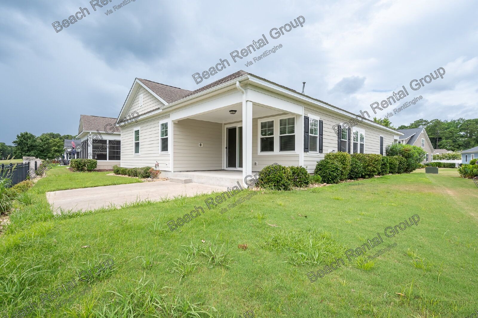 Tons of Natural Light, Golf Course and Pond Views property image