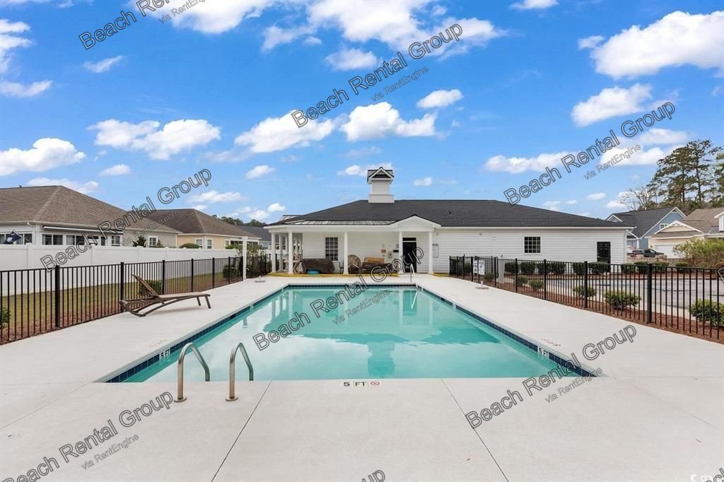 Tons of Natural Light, Golf Course and Pond Views property image
