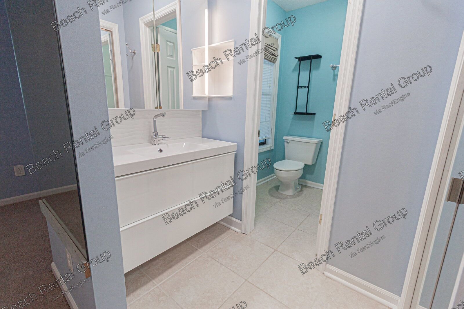 3 Bedroom, End Unit in Gated Community property image