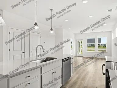 Spacious 4-Bedroom End Unit Townhouse with Incredible Amenities property image