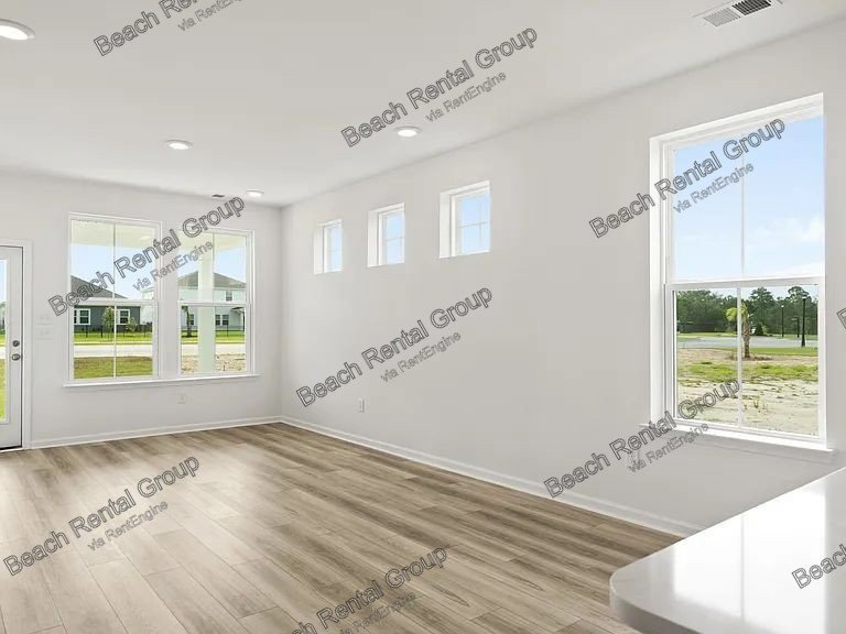 Spacious 4-Bedroom End Unit Townhouse with Incredible Amenities property image