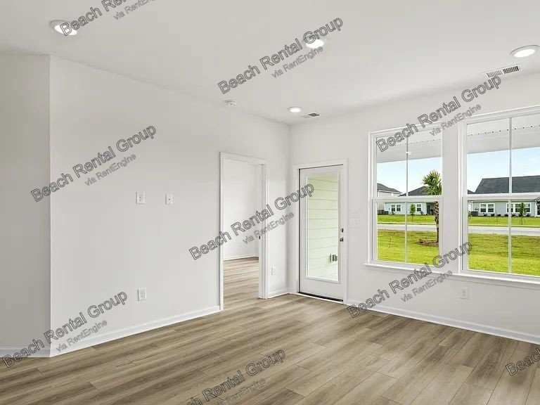 Spacious 4-Bedroom End Unit Townhouse with Incredible Amenities property image
