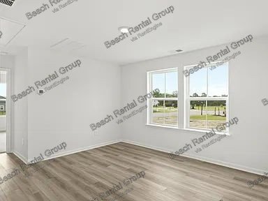 Spacious 4-Bedroom End Unit Townhouse with Incredible Amenities property image