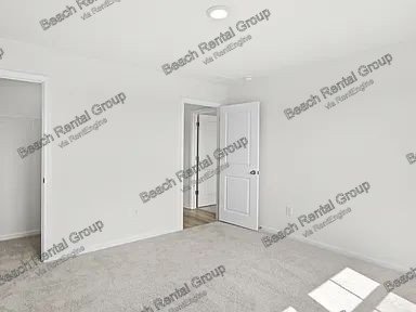 Spacious 4-Bedroom End Unit Townhouse with Incredible Amenities property image