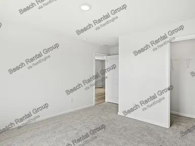 Spacious 4-Bedroom End Unit Townhouse with Incredible Amenities property image