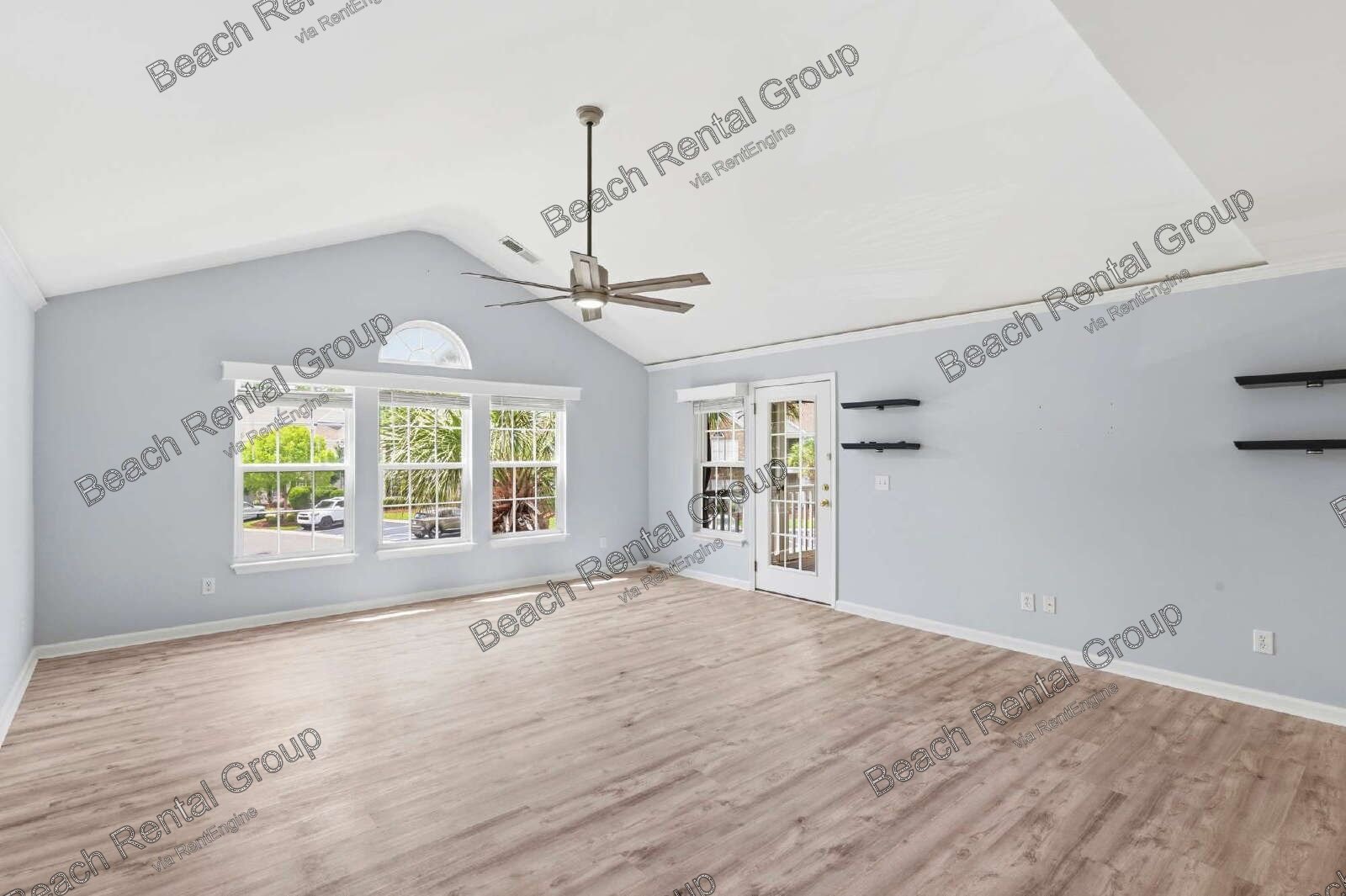 Beautifully renovated 2nd floor condo in Murrells Inlet property image